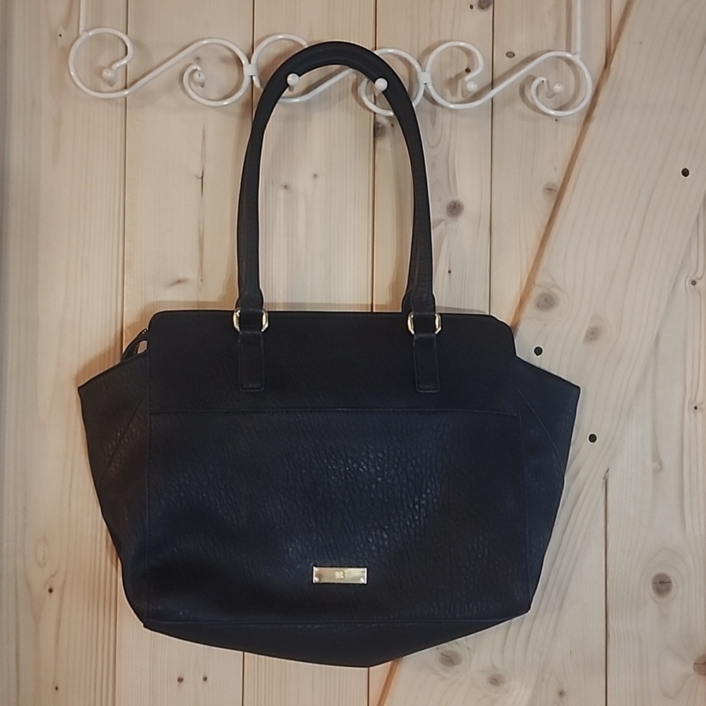INC INTERNATIONAL CONCEPTS  Black purse NWT